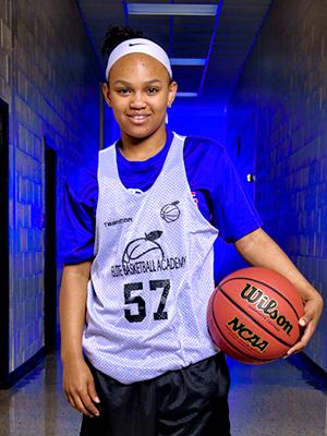 Shaileen Woods Shaileen Woods